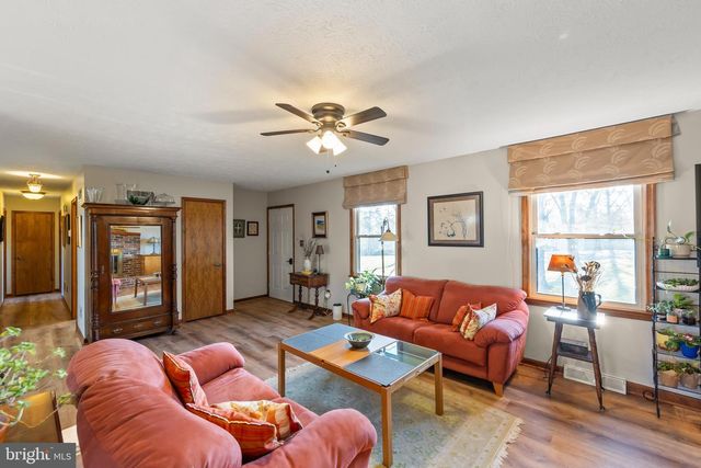 104 GREENWOOD CT, Cross Junction, VA 22625