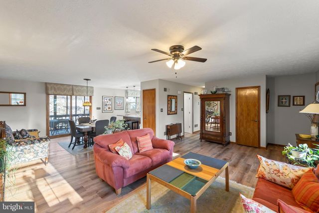 104 GREENWOOD CT, Cross Junction, VA 22625