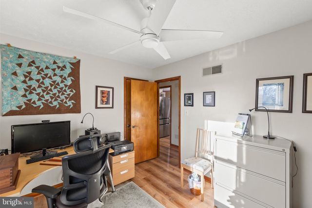 104 GREENWOOD CT, Cross Junction, VA 22625