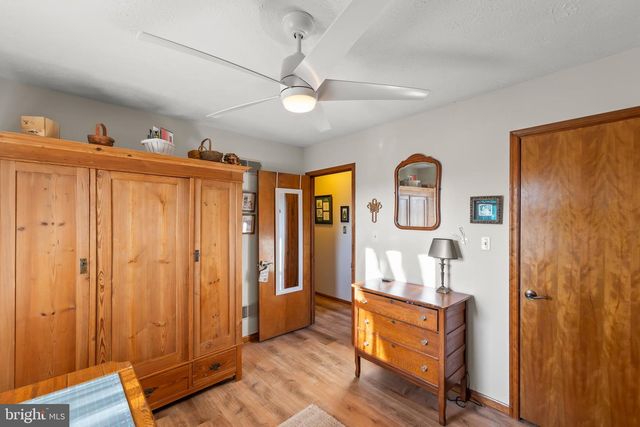 104 GREENWOOD CT, Cross Junction, VA 22625