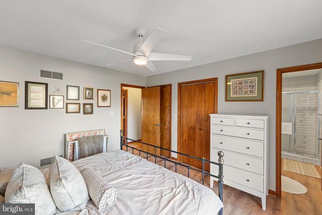 104 GREENWOOD CT, Cross Junction, VA 22625