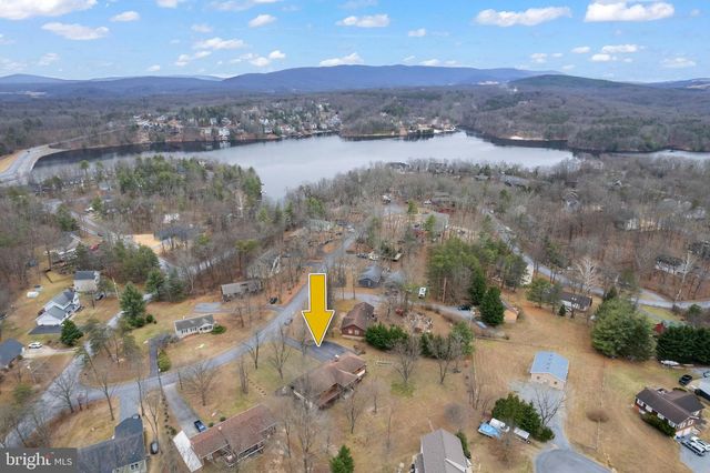 104 GREENWOOD CT, Cross Junction, VA 22625