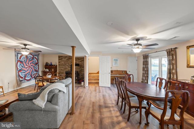 104 GREENWOOD CT, Cross Junction, VA 22625