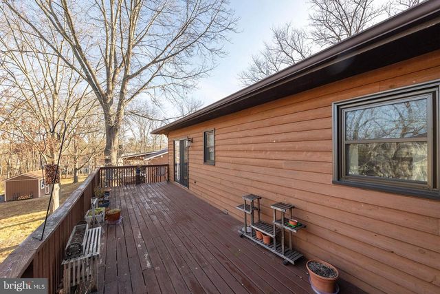 104 GREENWOOD CT, Cross Junction, VA 22625