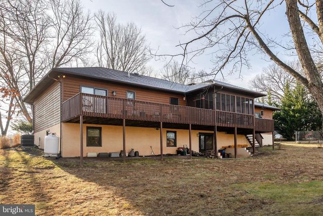 104 GREENWOOD CT, Cross Junction, VA 22625