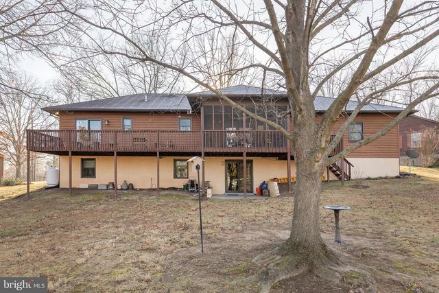 104 GREENWOOD CT, Cross Junction, VA 22625