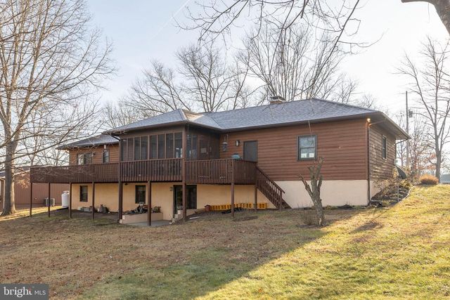 104 GREENWOOD CT, Cross Junction, VA 22625