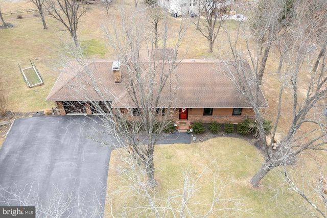 104 GREENWOOD CT, Cross Junction, VA 22625