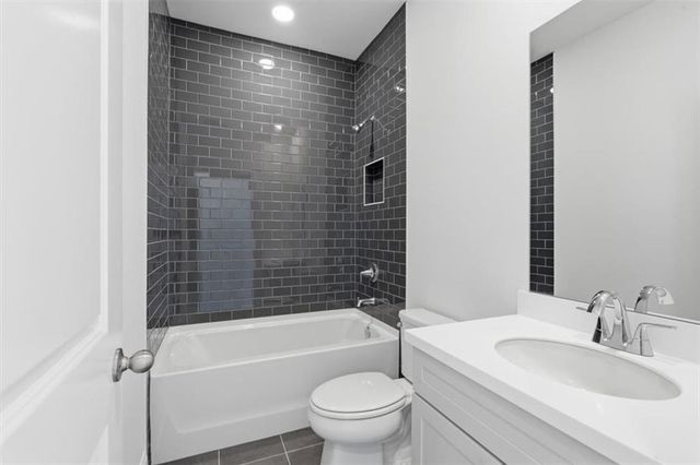 7004 Foundry Drive, Woodstock, GA 30188