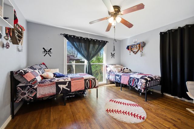 1415 Glenlain Drive, Grand Saline, TX 75140