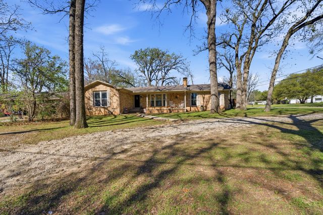 1415 Glenlain Drive, Grand Saline, TX 75140