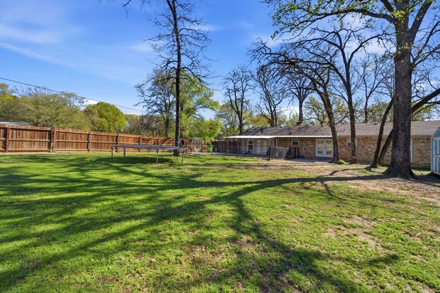 1415 Glenlain Drive, Grand Saline, TX 75140