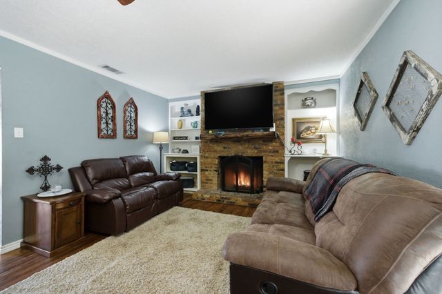 1415 Glenlain Drive, Grand Saline, TX 75140