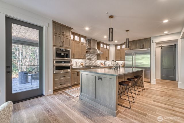 1 Crescent Valley Drive NW, Gig Harbor, WA 98332