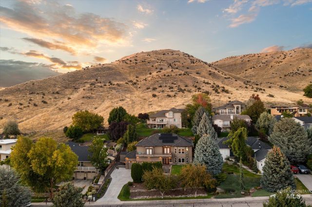 4910 W Outlook Ave, Boise, ID 83703