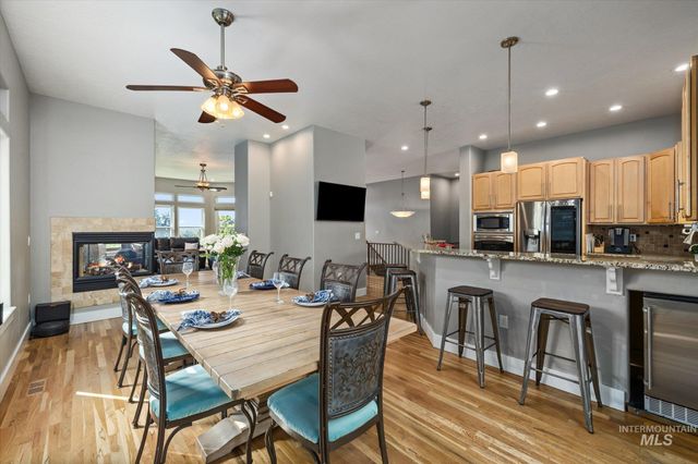 4910 W Outlook Ave, Boise, ID 83703