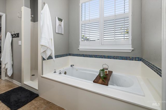 4910 W Outlook Ave, Boise, ID 83703