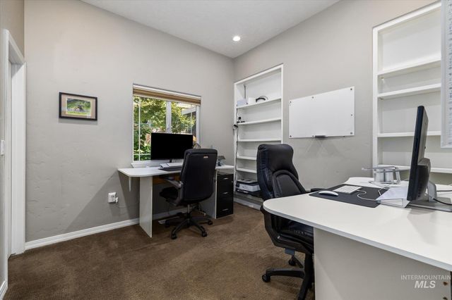 4910 W Outlook Ave, Boise, ID 83703