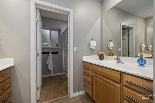 4910 W Outlook Ave, Boise, ID 83703