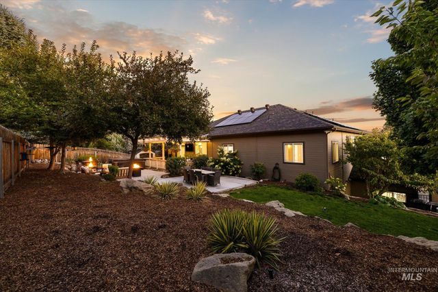 4910 W Outlook Ave, Boise, ID 83703