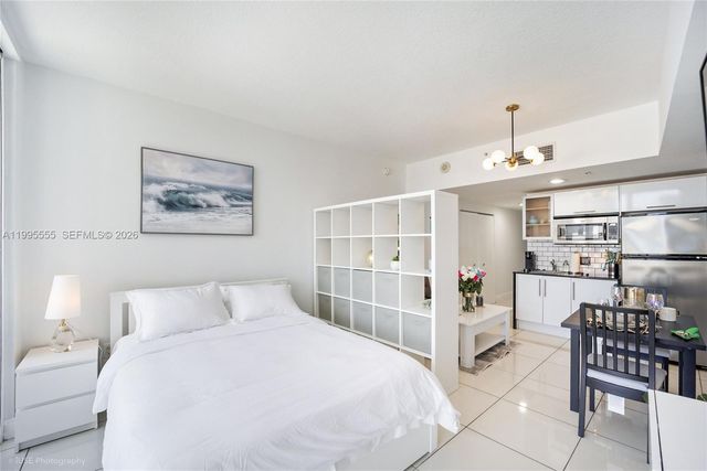 1750 N Bayshore Dr 1214, Miami, FL 33132