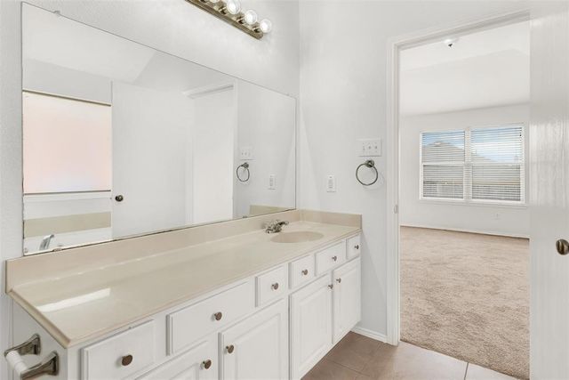 4204 Enchanted Rock Lane, Fort Worth, TX 76244