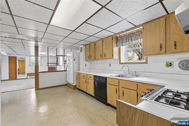 265 Lincoln Place, Garfield, NJ 07026