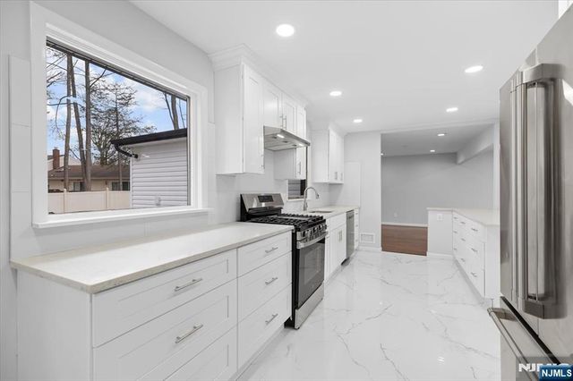 229 Standish Road, Paramus, NJ 07652