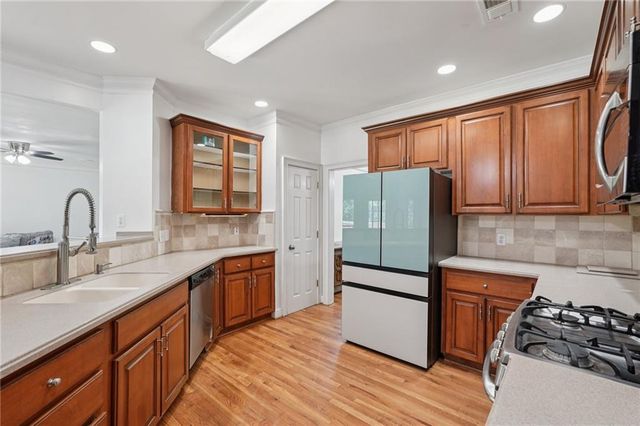 1496 Fallsbrook NW Court, Acworth, GA 30101