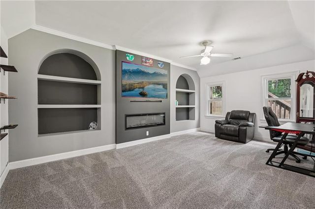 1496 Fallsbrook NW Court, Acworth, GA 30101