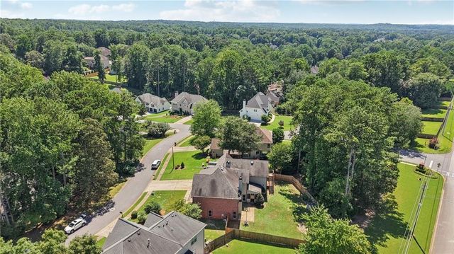 1496 Fallsbrook NW Court, Acworth, GA 30101
