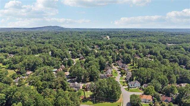 1496 Fallsbrook NW Court, Acworth, GA 30101