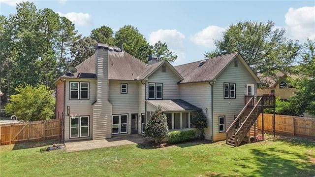 1496 Fallsbrook NW Court, Acworth, GA 30101