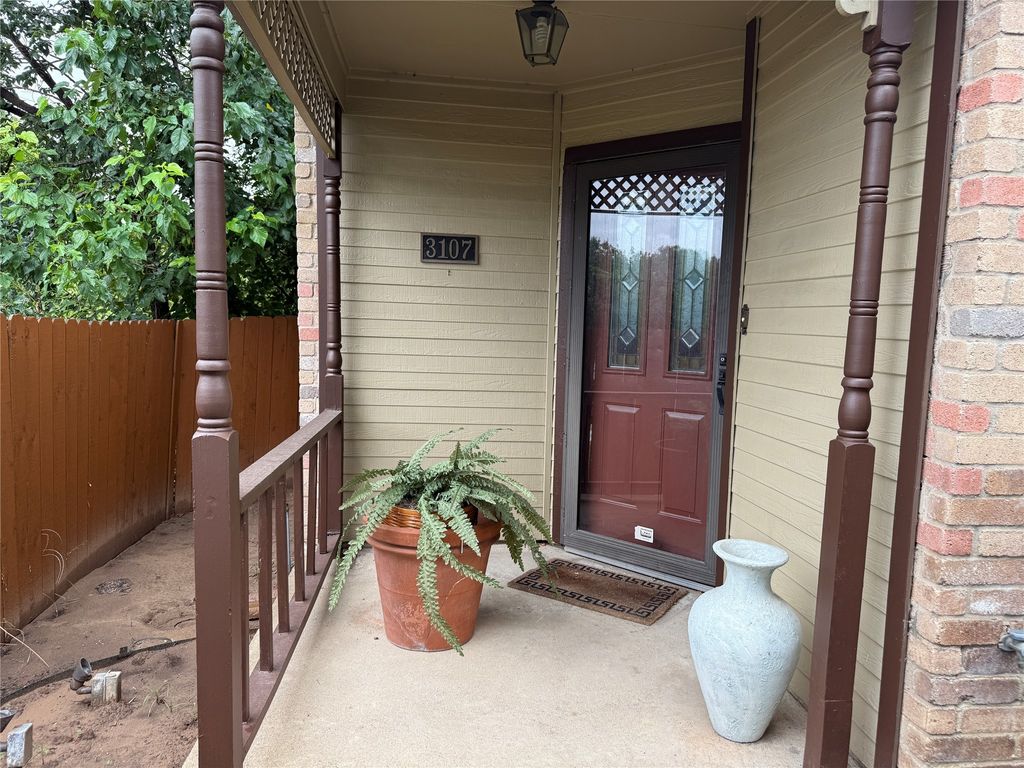 3107 Royal Lane, Dallas, TX 75229