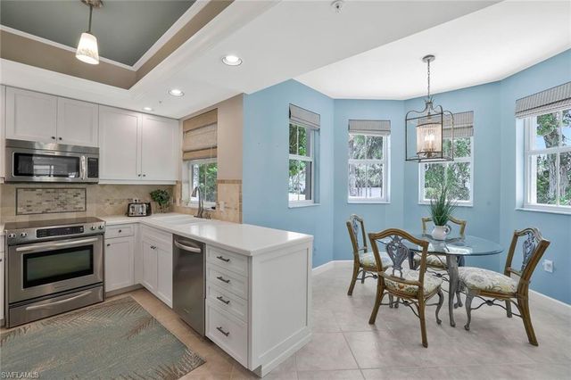 315 Dunes Blvd Apt T1 01, Naples, FL 34110