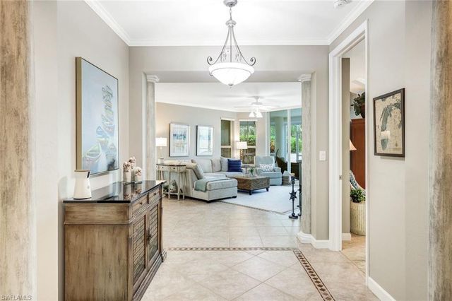 315 Dunes Blvd Apt T1 01, Naples, FL 34110