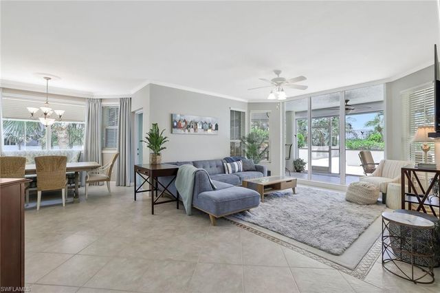 315 Dunes Blvd Apt T1 01, Naples, FL 34110