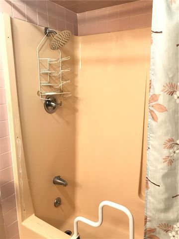 179 LANE 4 Road, Warwick, RI 02888