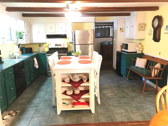 179 LANE 4 Road, Warwick, RI 02888