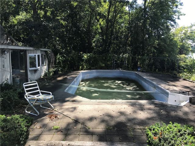 179 LANE 4 Road, Warwick, RI 02888