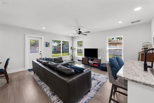 4006 S CHURCH AVENUE, Tampa, FL 33611