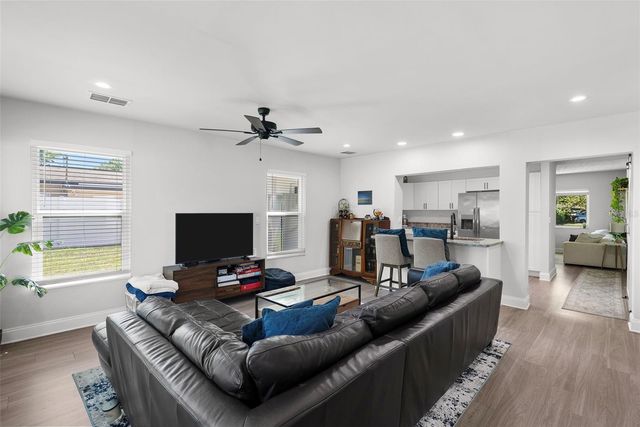 4006 S CHURCH AVENUE, Tampa, FL 33611