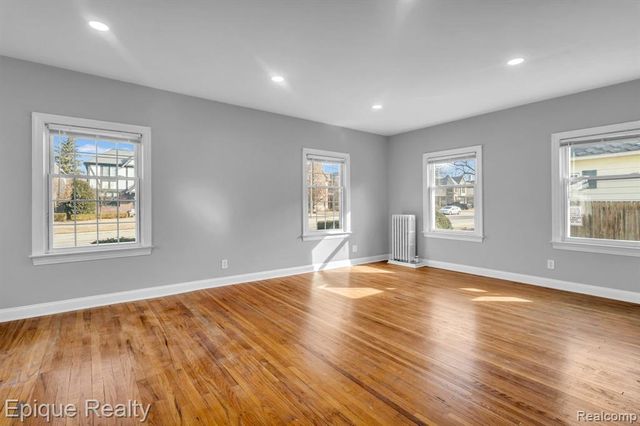 333 Woodward Avenue 1, Rochester, MI 48307