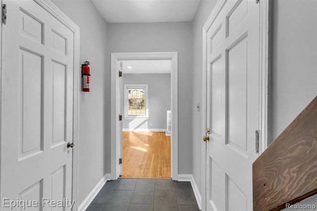 333 Woodward Avenue 1, Rochester, MI 48307