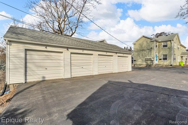 333 Woodward Avenue 1, Rochester, MI 48307