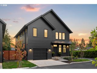 10998 Se Stanley Ave, Milwaukie, OR 97222