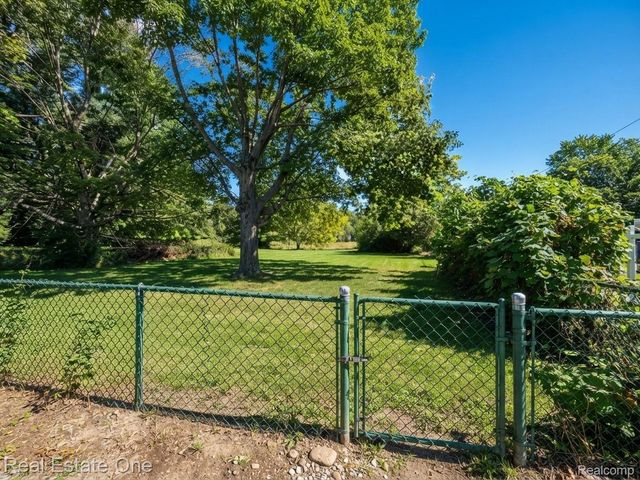 7540 August Avenue, Westland, MI 48185