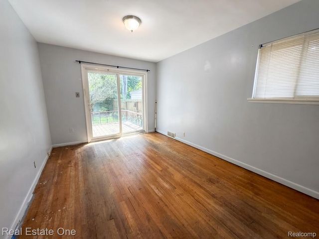 7540 August Avenue, Westland, MI 48185