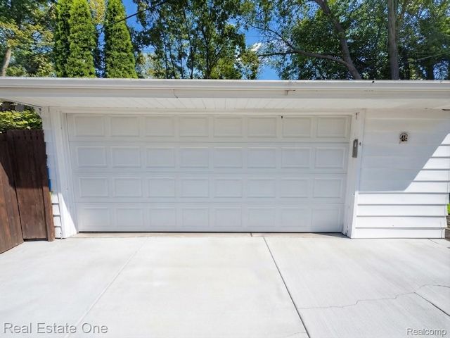 7540 August Avenue, Westland, MI 48185