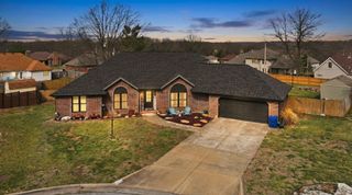 3983 N Courtney Circle, Springfield, MO 65803